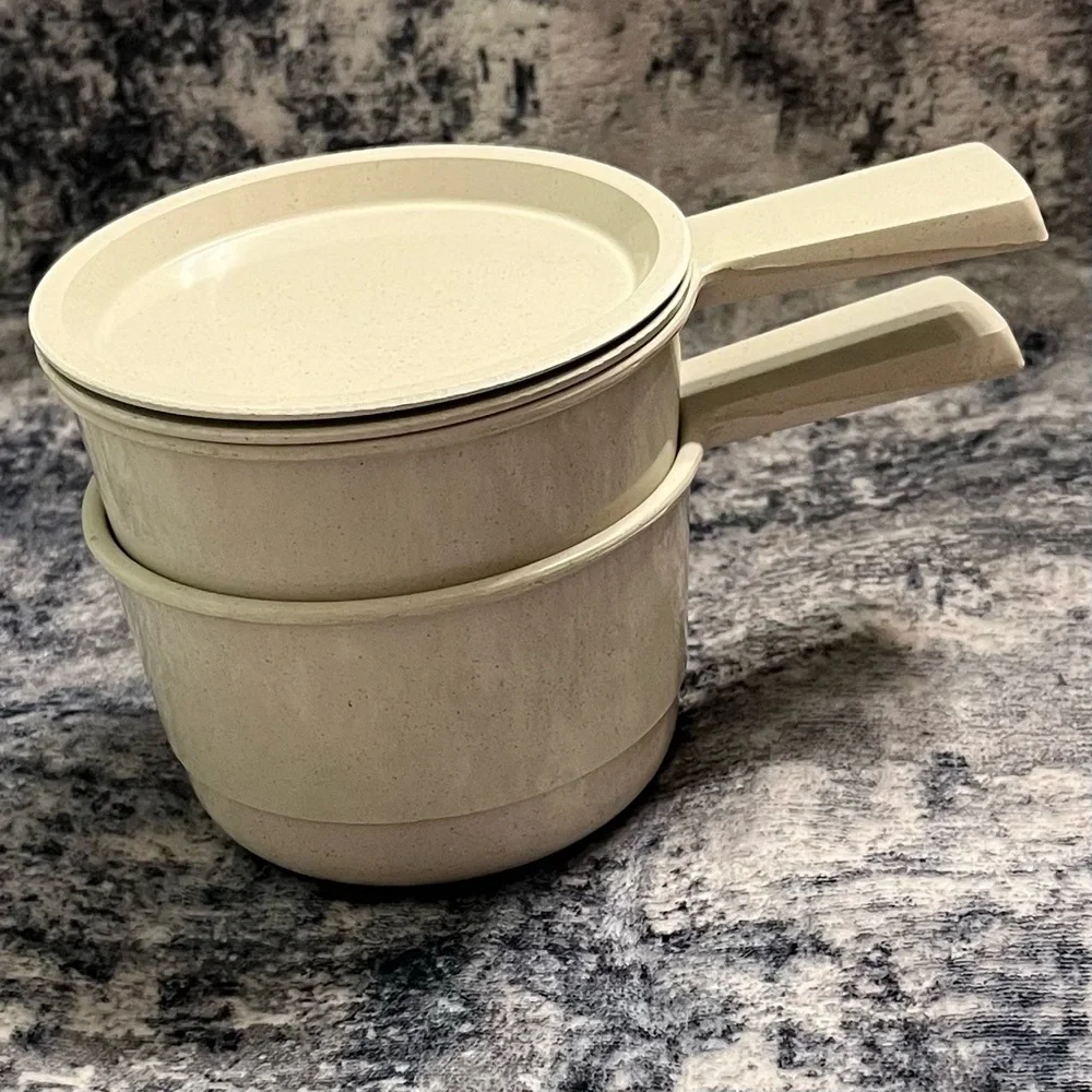 Vintage Set of 2 Nordic Ware Soup R’ Mugs with lids